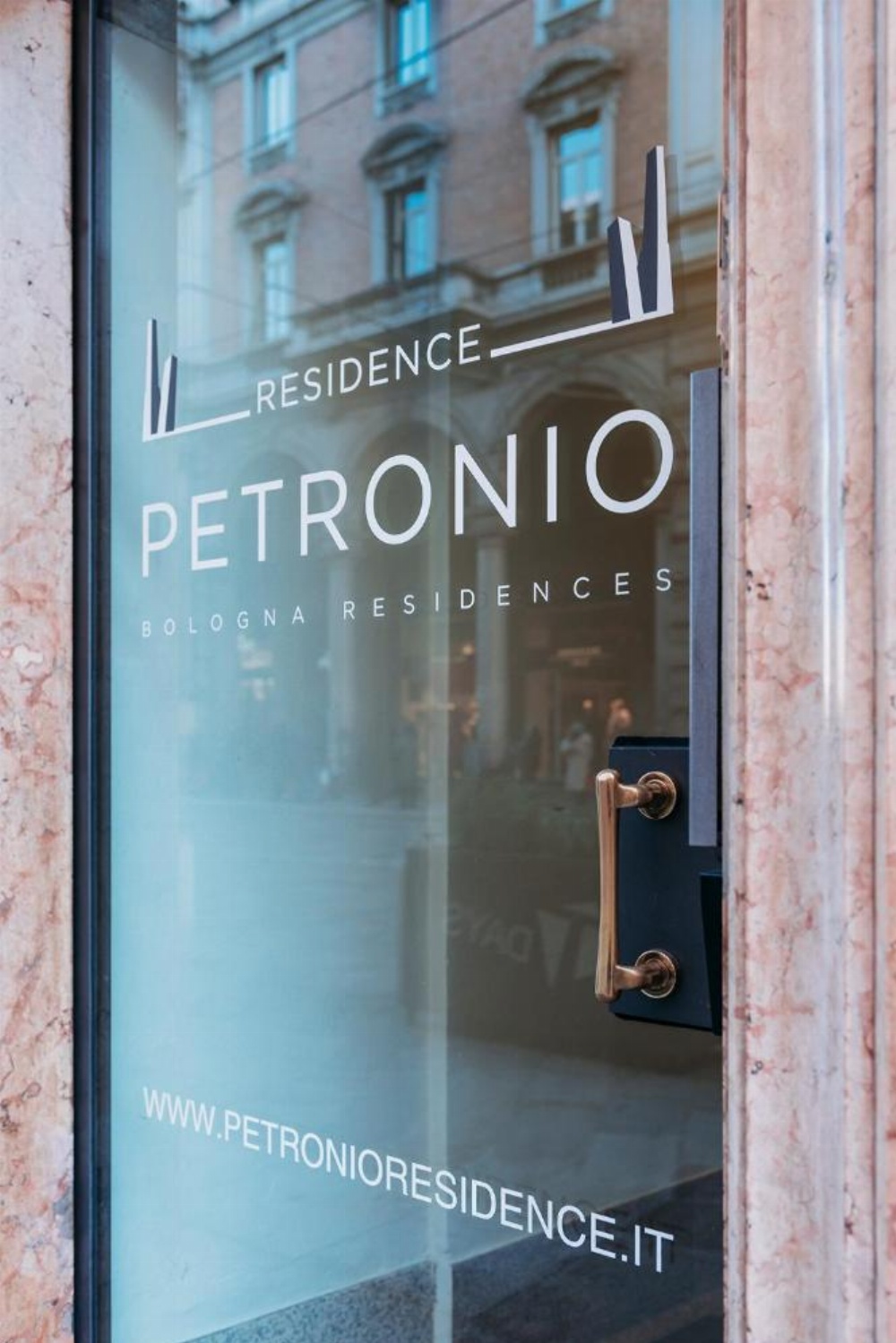 Petronio Residence Image 57